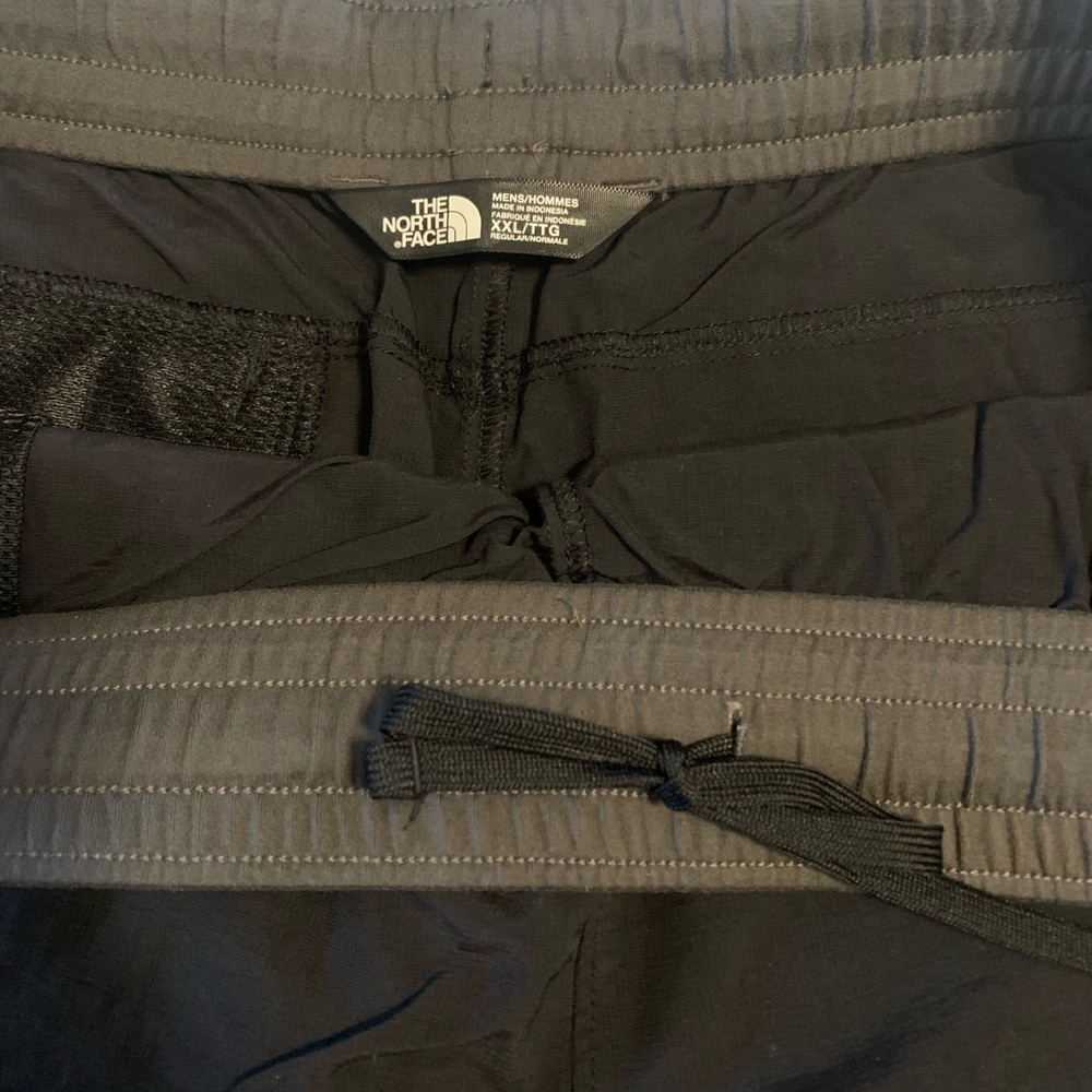 The North Face Men's Athletic Shorts - Black - Picture 4 of 8